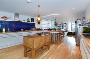 8, 151-153, Bermondsey Street, London SE1 3HA