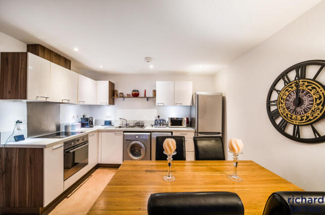 c8d08023379842a680805c2df5acaa93