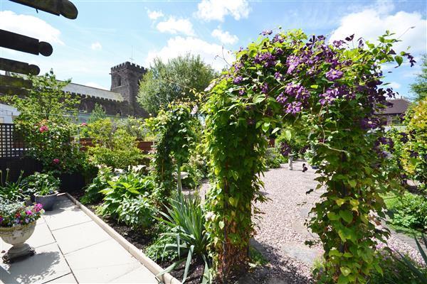 GARDEN: