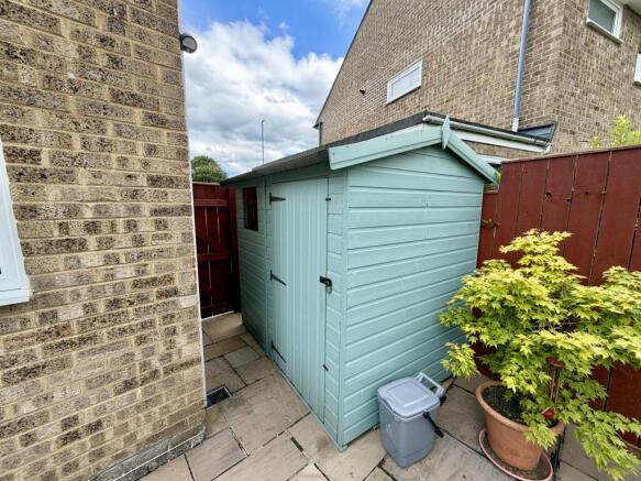 3 bed Semi-Detached for sale Image 12