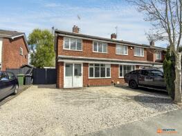 8, Parkdale, Ibstock LE67 6JW