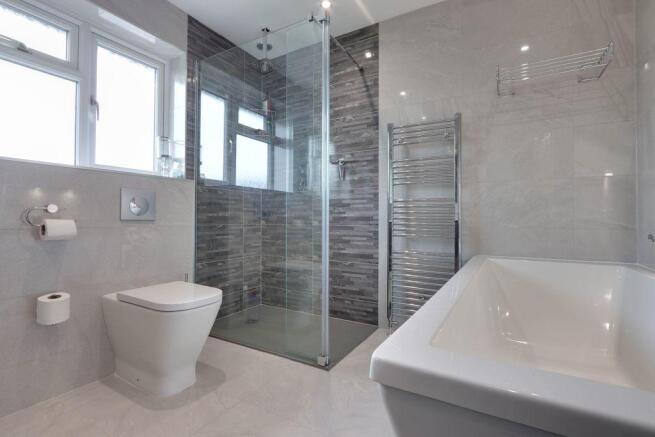 Bathroom (Bathroom)