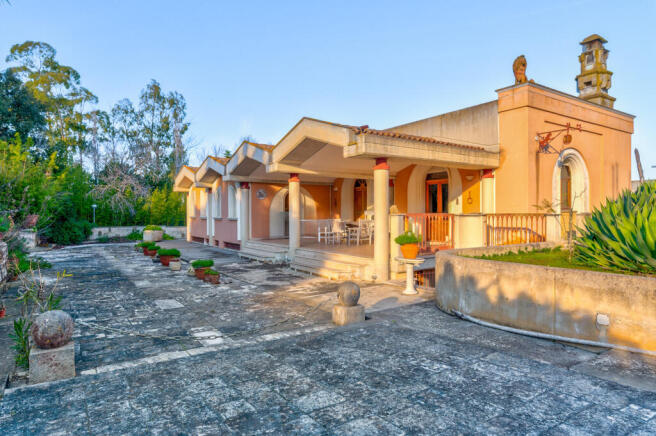 14_RR-GF-198_villa de giuseppe_brindisi_raro_realty