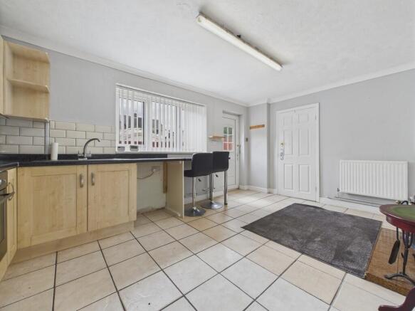 CAM04273G0-PR0162...