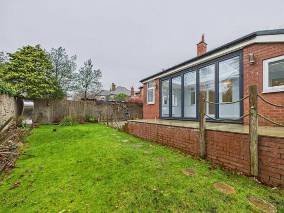 3 bed Detached Bungalow for sale Image 12