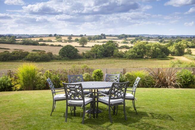 Garden & View