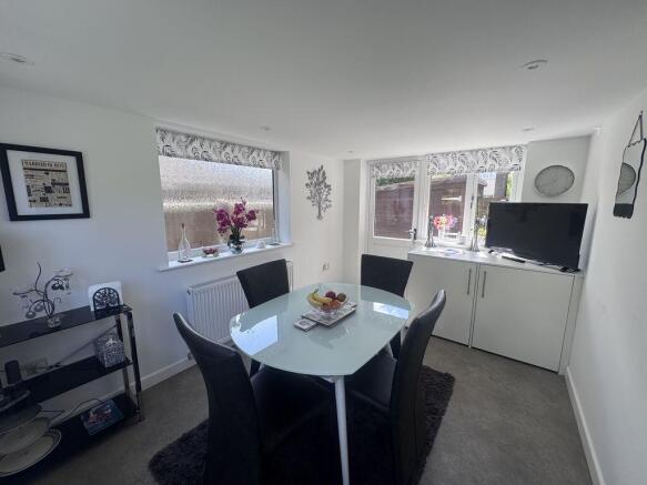 Arundel Drive, Carleton, Poulton-Le-Fylde, FY6 7TR photo 4