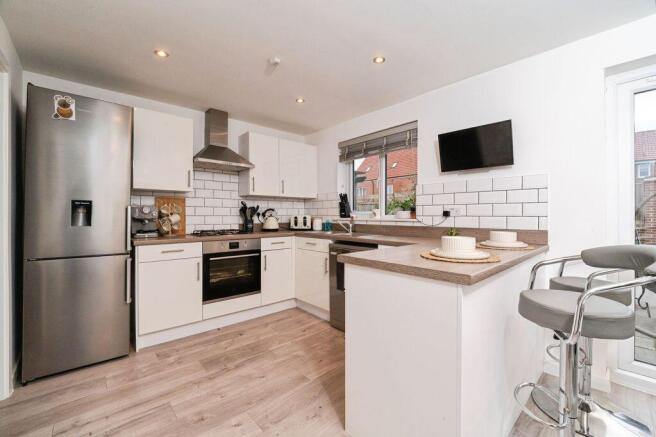 Parklands Avenue, Humberston  photo 4