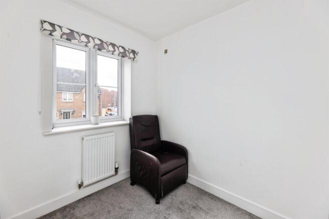 3 bed Semi-Detached for sale Image 10