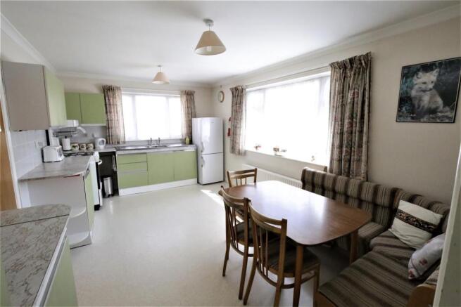 Kitchen / Family Roo