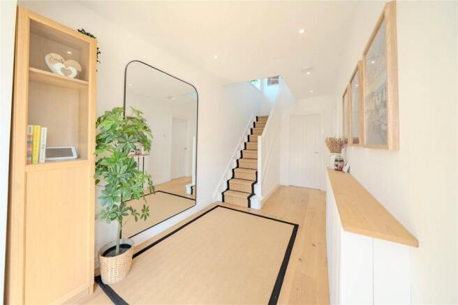 3 bed Detached for sale Image 11