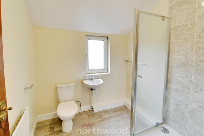 2 bed Terraced to rent Image 12