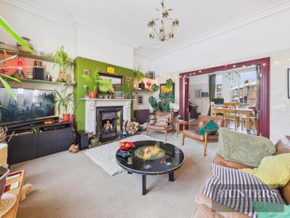 5 bed Terraced for sale Image 7