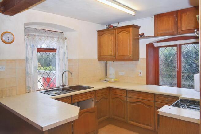 1 East Lodge Cottage, Green Lane, Heythrop, Chipping Norton, OX7 5TU