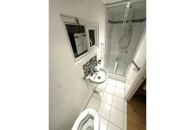 Annex En-Suite