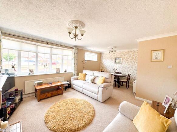 Lounge side to dining