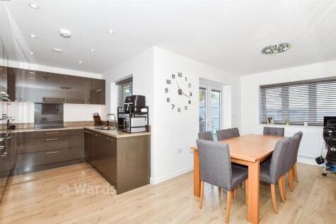 Chapman Close, Snodland, Kent