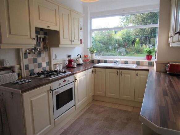 keswick 57 kitchen2.jpg