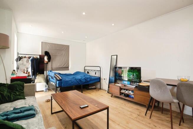 Living/Dining Area