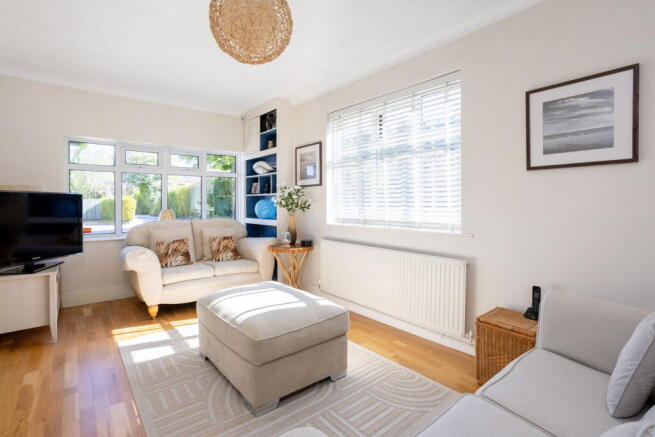 5 bed Detached for sale Image 12