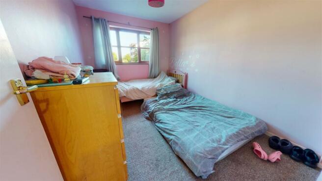 Bedroom 1.jpg