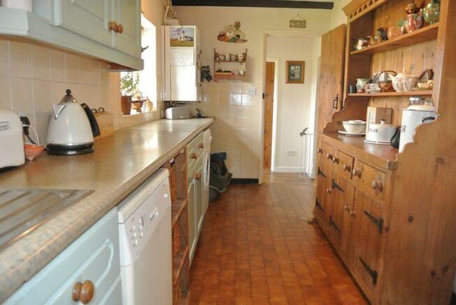 Kitchen aspect 2