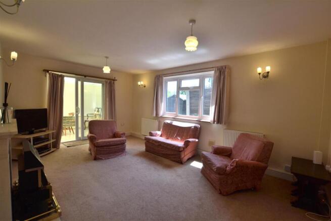 Living Room.JPG