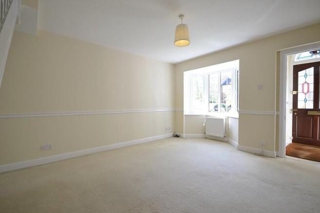 Lounge (image 1)