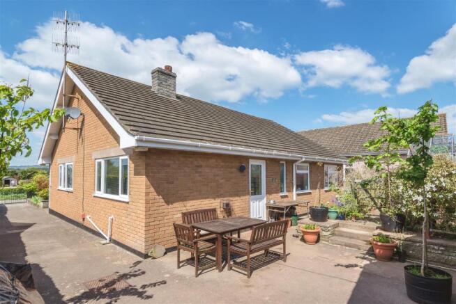 5 Park Avenue, Brecon-11.jpg