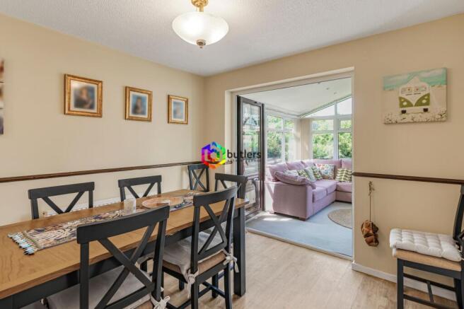 4 bed Detached for sale Image 8