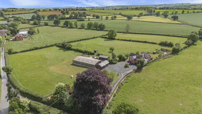 AERIAL PHOTO HOUSE AND LAND