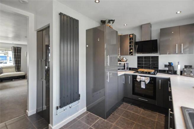 3 bed Semi-Detached for sale Image 4