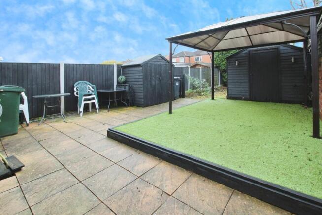 2 bed Semi-Detached for sale Image 5