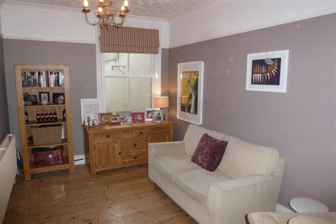Lounge 10
