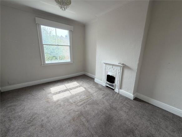 4 bed Terraced for sale Image 4