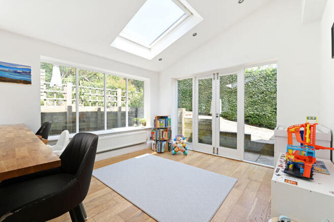 3 bed Detached for sale Image 12