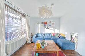 3, Damorie House, Sandmere Road, London SW4 7QP