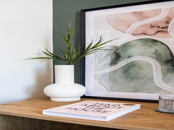 2 Highfield Crescent