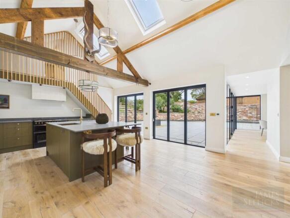 Open Plan Living /Dining Kitchen