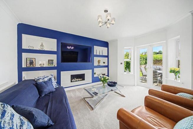 4 bed Detached for sale Image 5