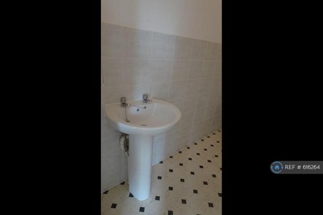 Bathroom Left