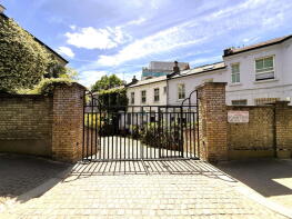 4, Scampston Mews, London W10 6HX