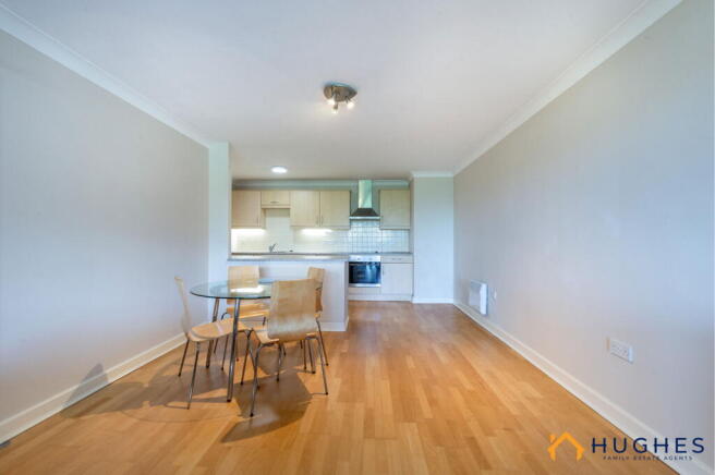 2 bed Apartment for sale Image 8