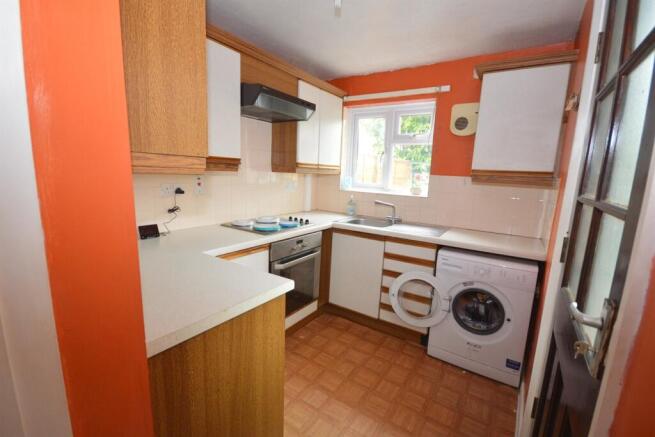 Bartram Avenue, Braintree, Essex, CM7 photo 4