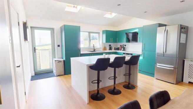 Kitchen / Dining Room