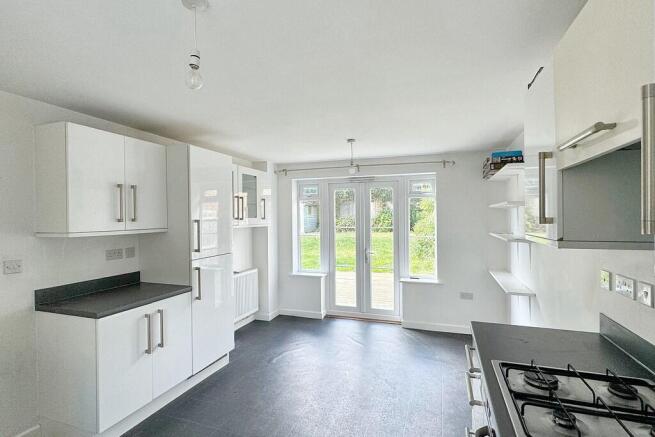 E8C99A1F-4737-428...