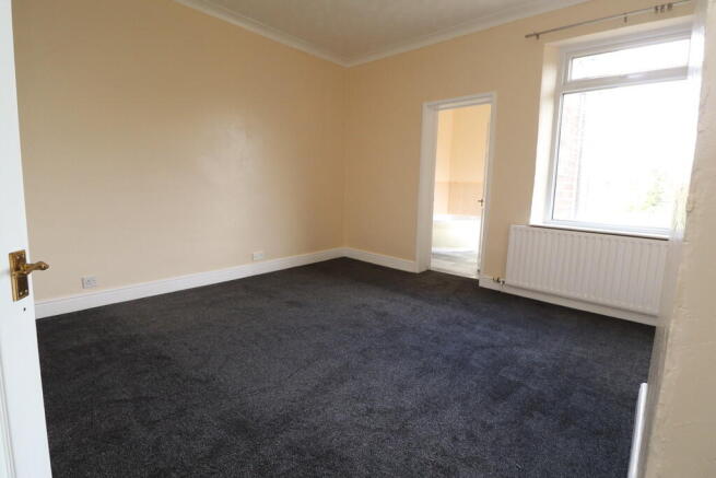 2 bed Terraced for sale Image 6