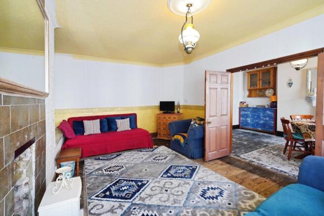 2 bed Maisonette for sale Image 4