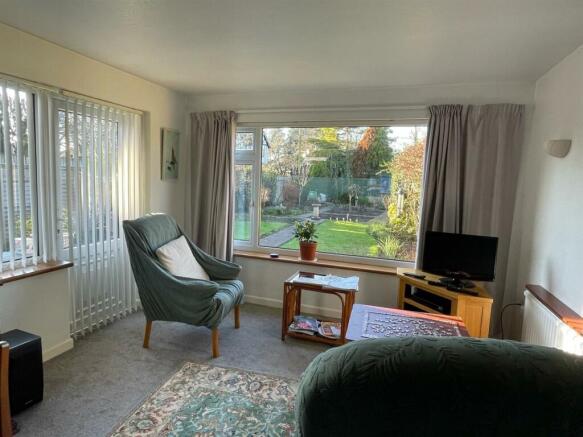 Sitting Area.jpg