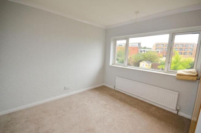 3 bed Semi-Detached for sale Image 10